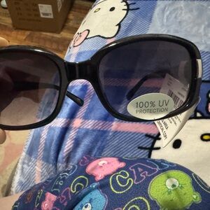 Liz Claiborne Black Sunglasses